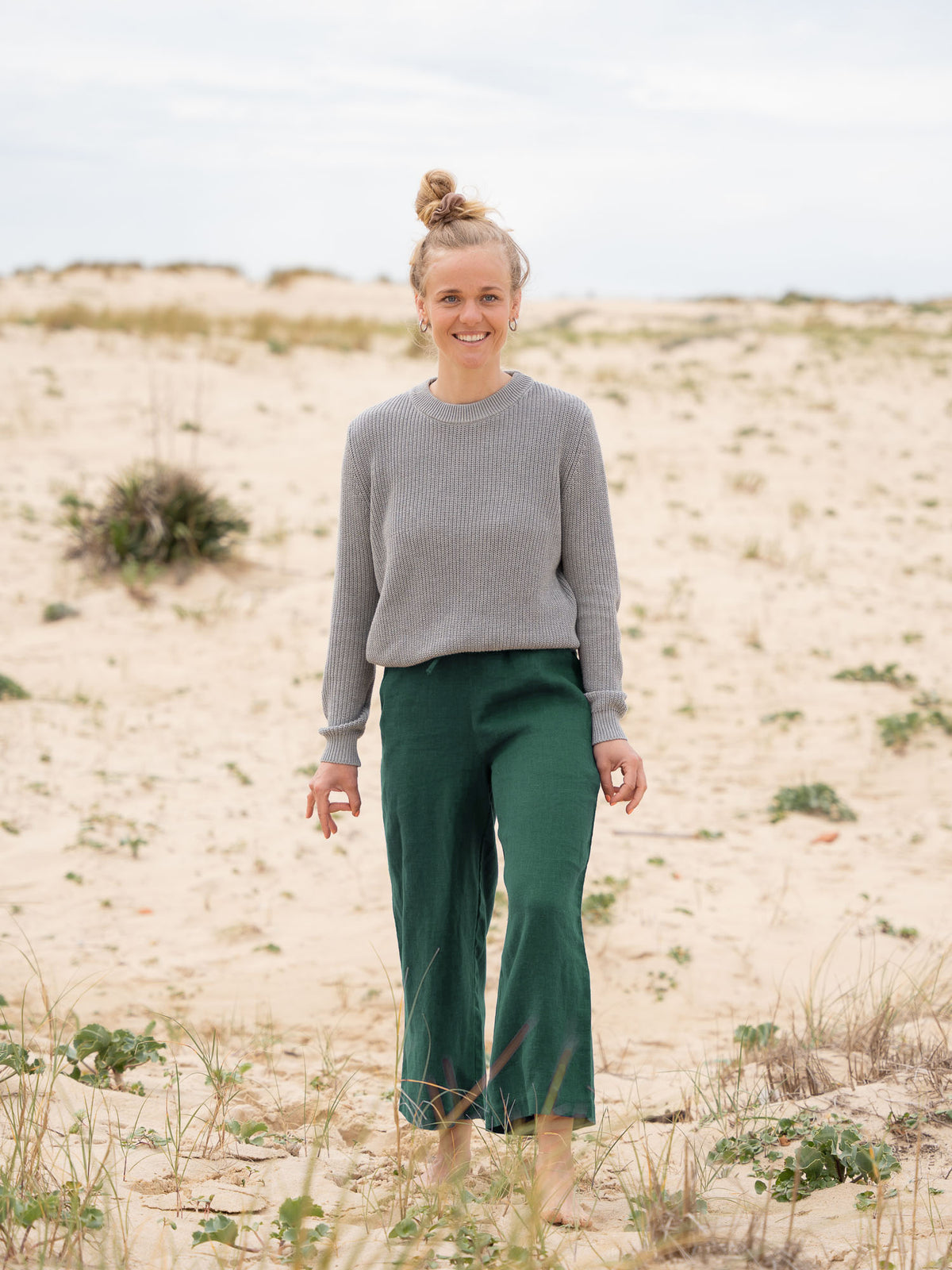 FUXBAU Fair Fashion Frauen Leinenhose in grĂŒn aus 100% Leinen und fair in Portugal hergestellt