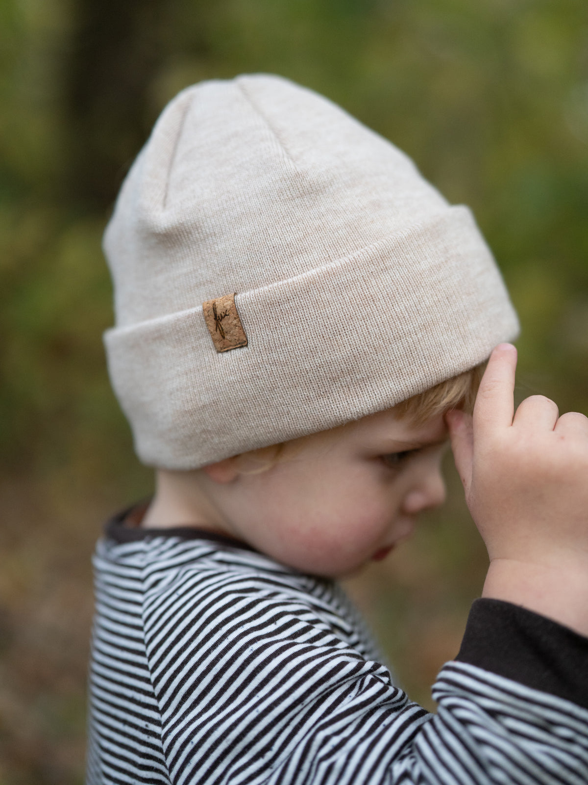 FUXBAU Kinder Beanie Naturweiß aus 100% Merinowolle – warme Mütze mit Korklabel, gefertigt in Deutschland