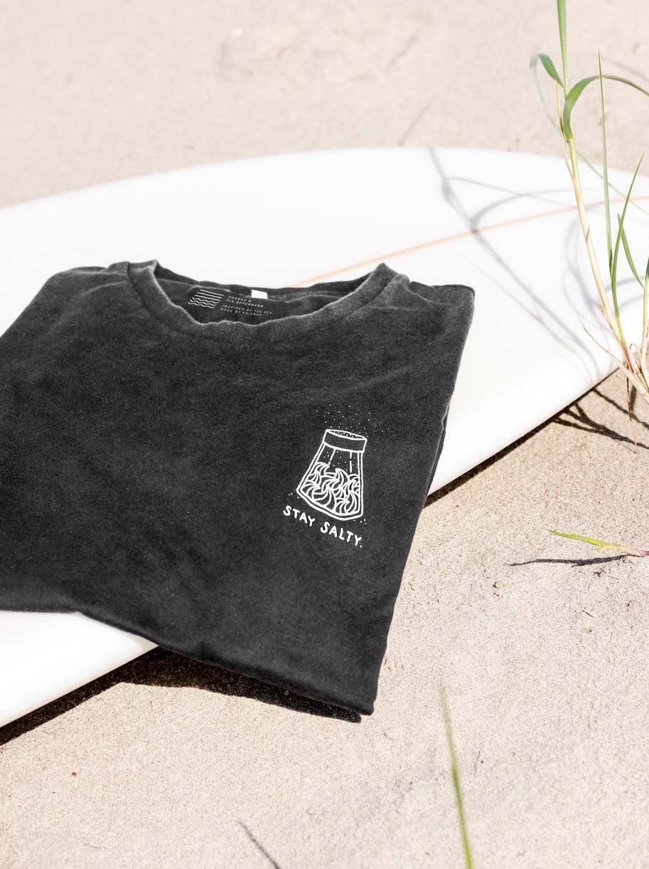 Männer Stay Salty T-Shirt in salzschwarz