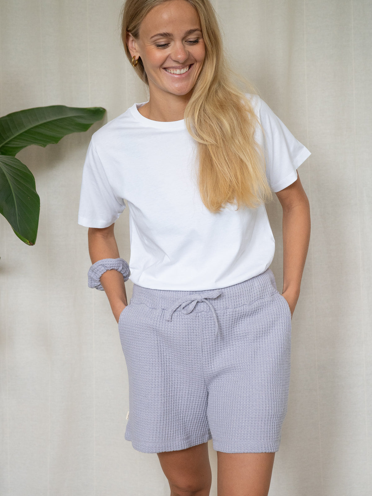 Damen Waffelstrick Shorts in Lavendel – fair produziert aus GOTS-zertifizierter Bio-Baumwolle, mit Kordelzug und Taschen