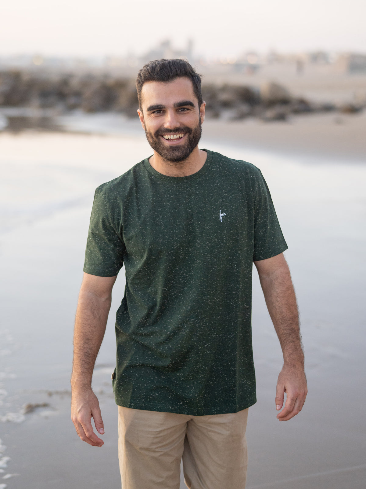 Fuxbau Fair Fashion Männer Neps T-Shirt aus Biobaumwolle in grün.