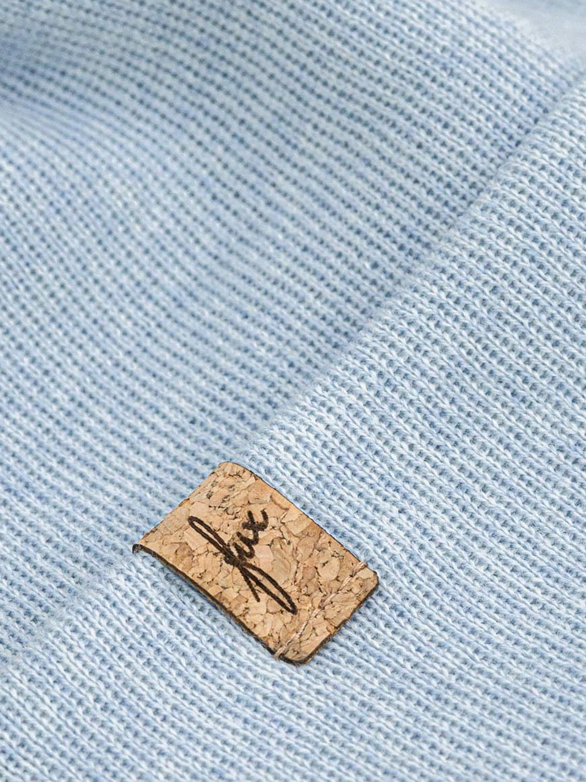 Fair Fashion Merino Kork Beanie in eisblau mit Kork Patch